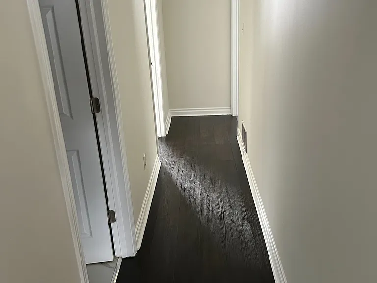 197 Pleasant Blvd — Photo 2