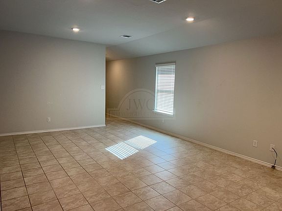 5th image of 9621 Malkier Dr
