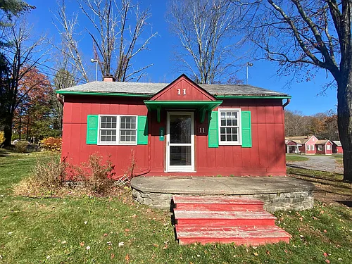 209 Cottage Ln Photo 1