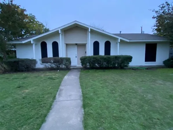 3902 Tynes Dr, Garland, TX 75042