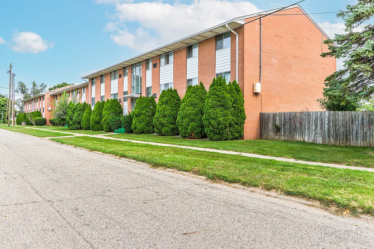 Building Photo - Woodlawn Park