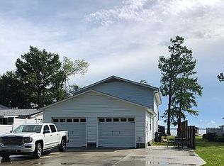 1749 Waccamaw Shores Rd, Lake Waccamaw, NC 28450