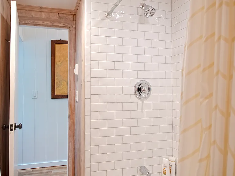 45 Hampton Ln — Photo 10