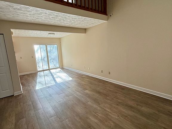 2nd image of 7128 Tanager Ct #B
