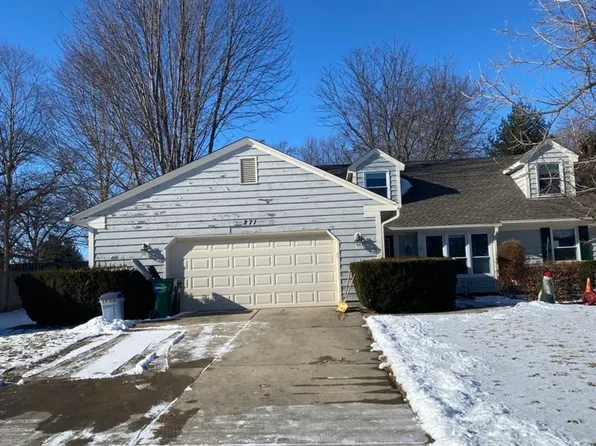 271 Maves Dr, Batavia, IL 60510