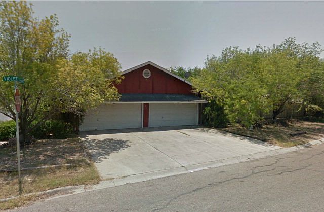 1st image of 901 Violet Dr