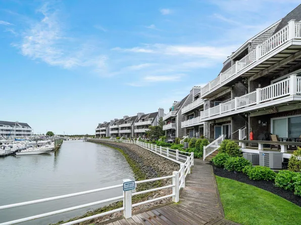 206 Harbour Cv APT 206, Somers Pt, NJ 08244