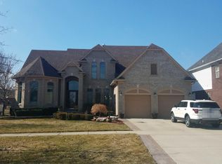 48225 Village Dr, Macomb, MI 48044