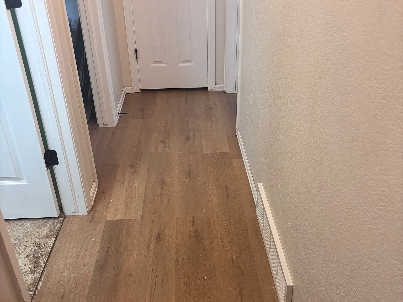 3 bed, 1.5 bath, 1372 sqft, $2,000 — Photo 4