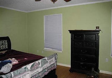4th image of 2734 1st Ave