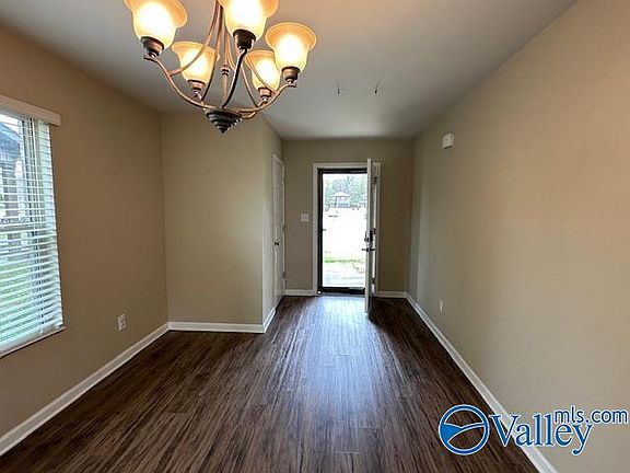 5th image of 138 Winstead Cir
