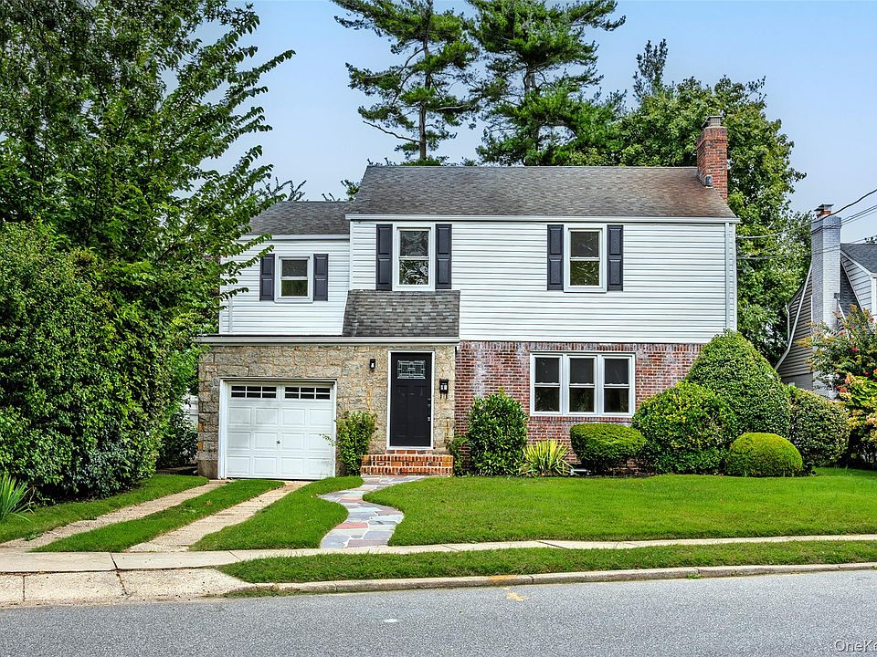 1st image of 81 Rowe Avenue