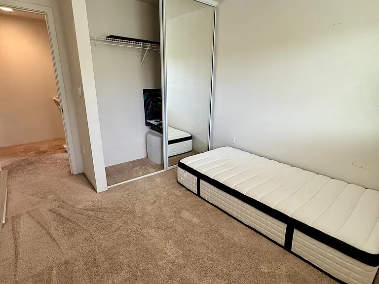 801 Kakala St #906 — Photo 23