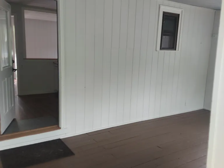 1541 Main St #B — Photo 2