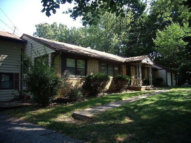 2nd image of 8622 E 59th St