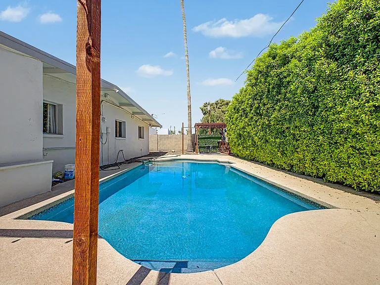 3650 E Poinsettia Dr — Photo 2