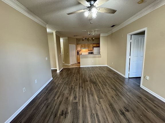 4th image of 4207 S Dale Mabry Hwy #10107-1