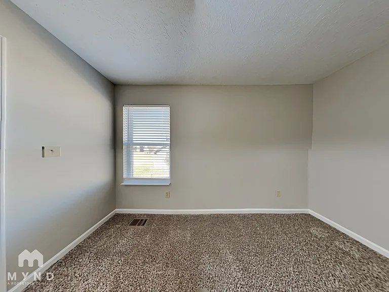 2352 Rosewood Dr — Photo 19