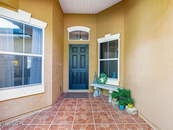 4th image of 120 CARDEN Place