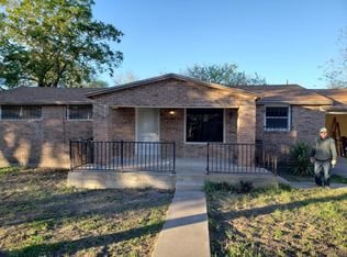 209 W 4th St, Alice, TX 78332