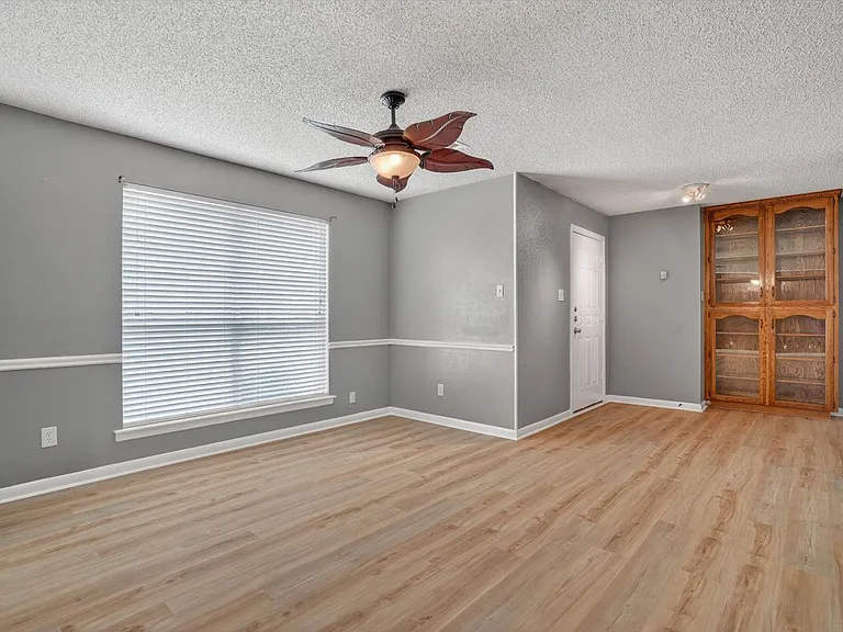 2924 Pritchett Dr — Photo 4