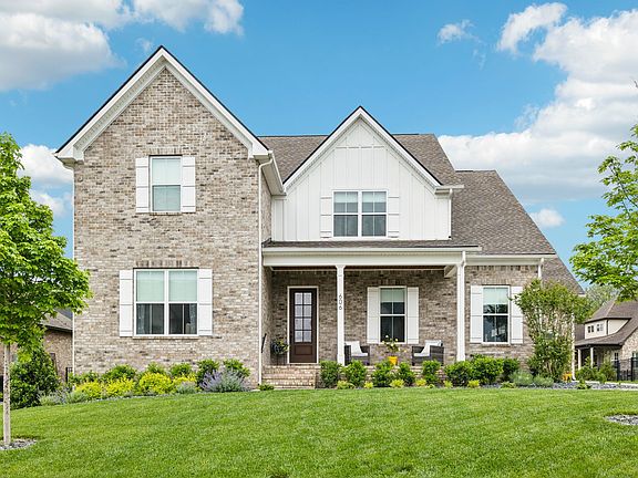 2nd image of 606 Reichert Ct
