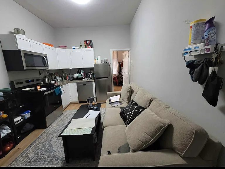 1605 W Diamond St #1 — Photo 5