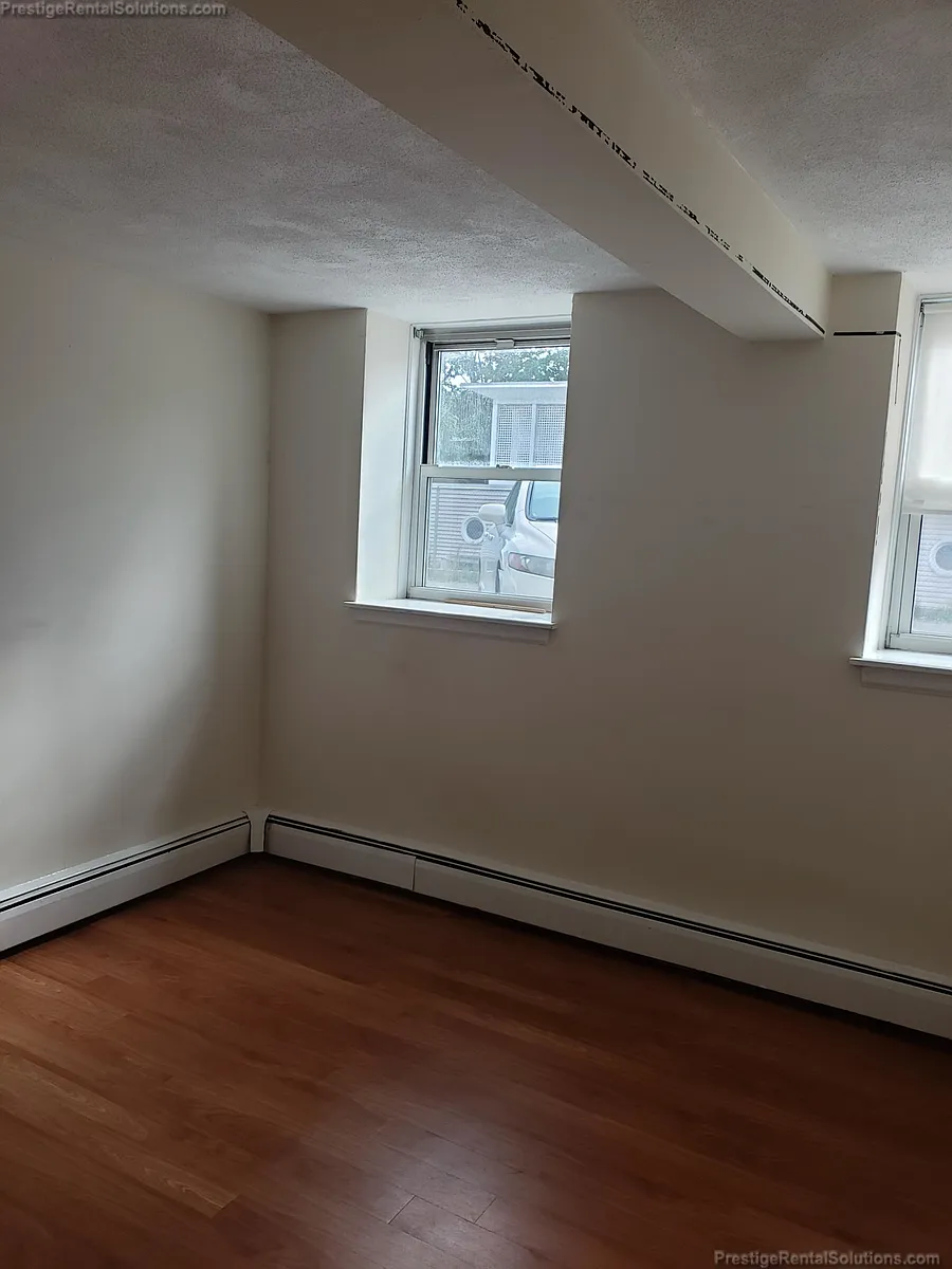 Building Photo - 180 N Beacon St #3A