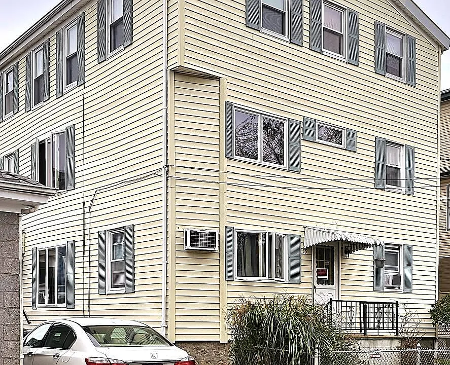 55 Middlesex St #2
