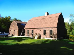 135 Curtin Rd, Peru, MA 01235