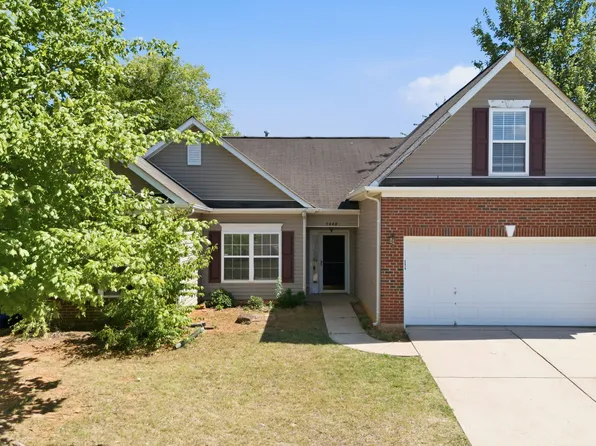3440 Royal Highland Dr, Winston Salem, NC 27107