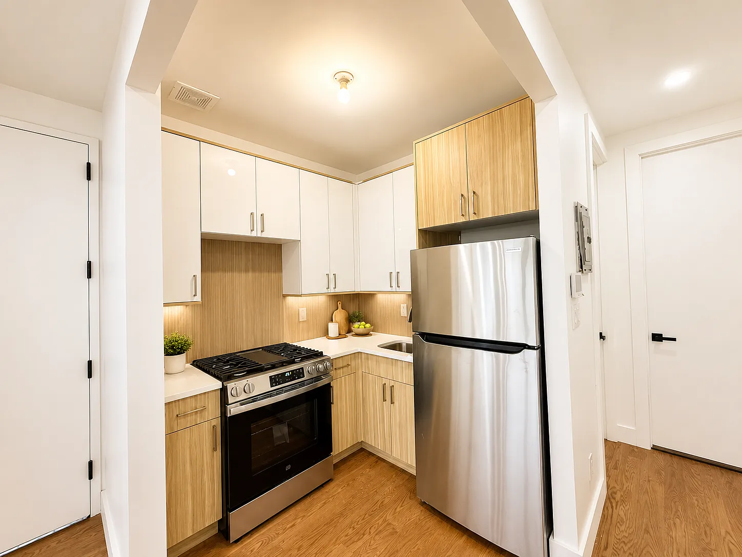 87 Veronica Place — Photo 2