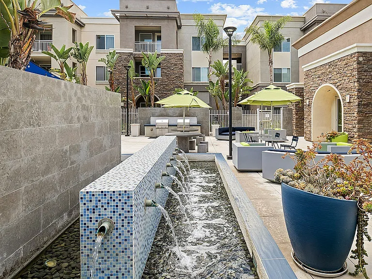 Grill Station in Tempo at Riverpark