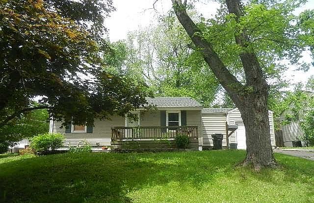 1st image of 3028 Mason Ave