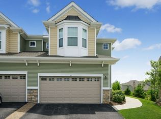 10 Wild Iris Ln, Hackettstown, NJ 07840