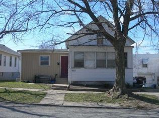 603 S Madison St, Bloomington, IL