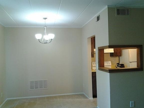 5th image of 1108 Eagle Feather Cir APT E