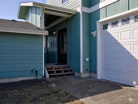 5th image of 1169 Ocean Shores Boulevard SW