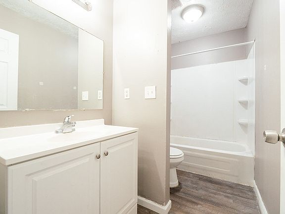 3rd image of 10893 Birchridge Dr #10929