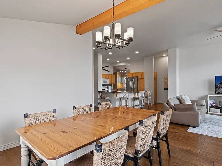 Dining Area for 6