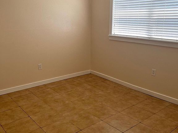5th image of 307 Adams Ave APT 4