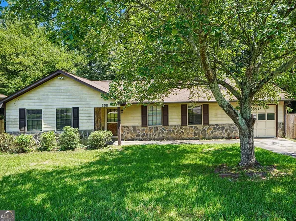 3011 Menlo Park Dr, Rex, GA 30273