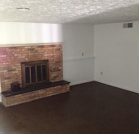5th image of 2713 Jill Dr