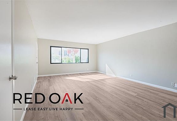 3rd image of 8770 Shoreham Dr APT 10