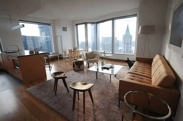 Rented by BLU Real Estate | media 23