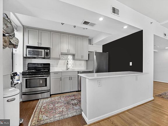 4th image of 2633 Adams Mill Rd NW APT 205