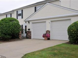 75 Mount Vernon Ct, Mentor, OH 44060