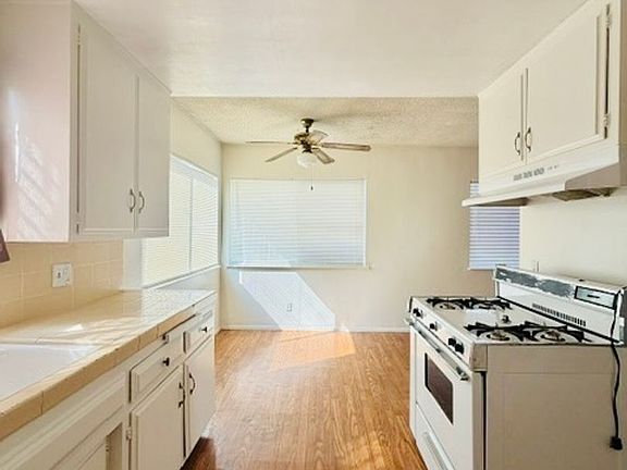 2nd image of 626 N Breed St APT 1