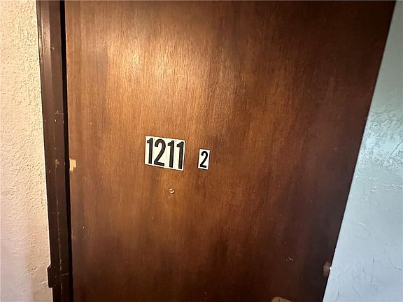 3rd image of 1211 Reynolds Ave