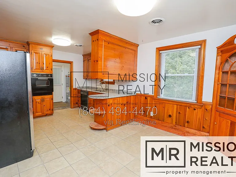 4823 Suecla Dr — Photo 5